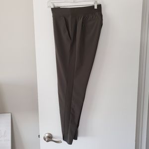Athleta Olive Brooklyn Ankle Pant Size 6